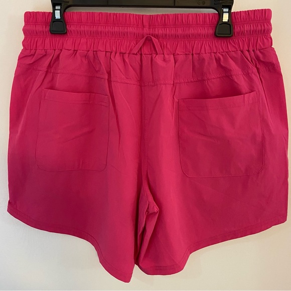 NWT FP MOVEMENT BY FREE PEOPLE PINK SHORTS SIZE M - Picture 8 of 9